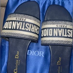 CHRISTIAN DIOR DWAY SLIDES